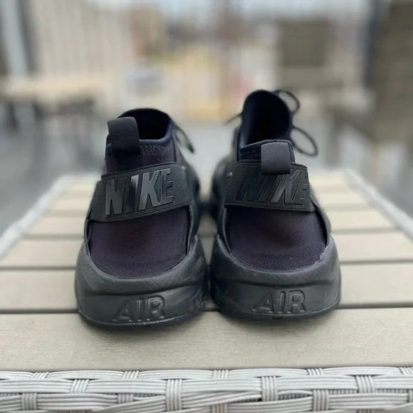 Nike Air Huarache Run Triple Black Men’s 9.5 819685-002 Clean & Ready to Wear - Picture 4 of 8